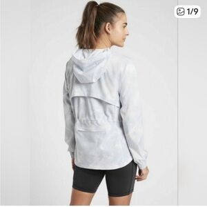 Athleta Racer running free nebula, White